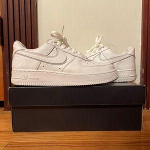Nike White Air Force 1 NikeConnect QS NYC, SZ6.5/7